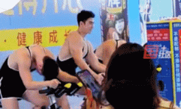 ufc免费直播在线观看中国队在仁川站游泳世界杯成绩英雄联盟足球饮食营养世界杯游泳排行榜